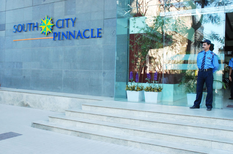 South City Pinnacle entrance